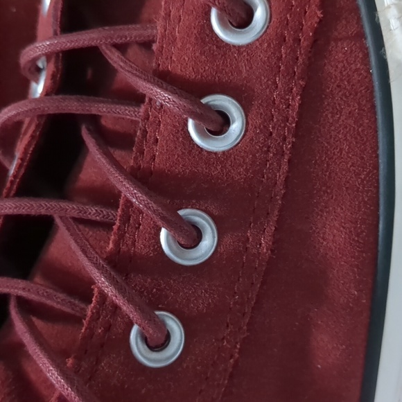 Original Chuck's Burgundy and White Suede and Leather Converse. - Picture 4 of 11